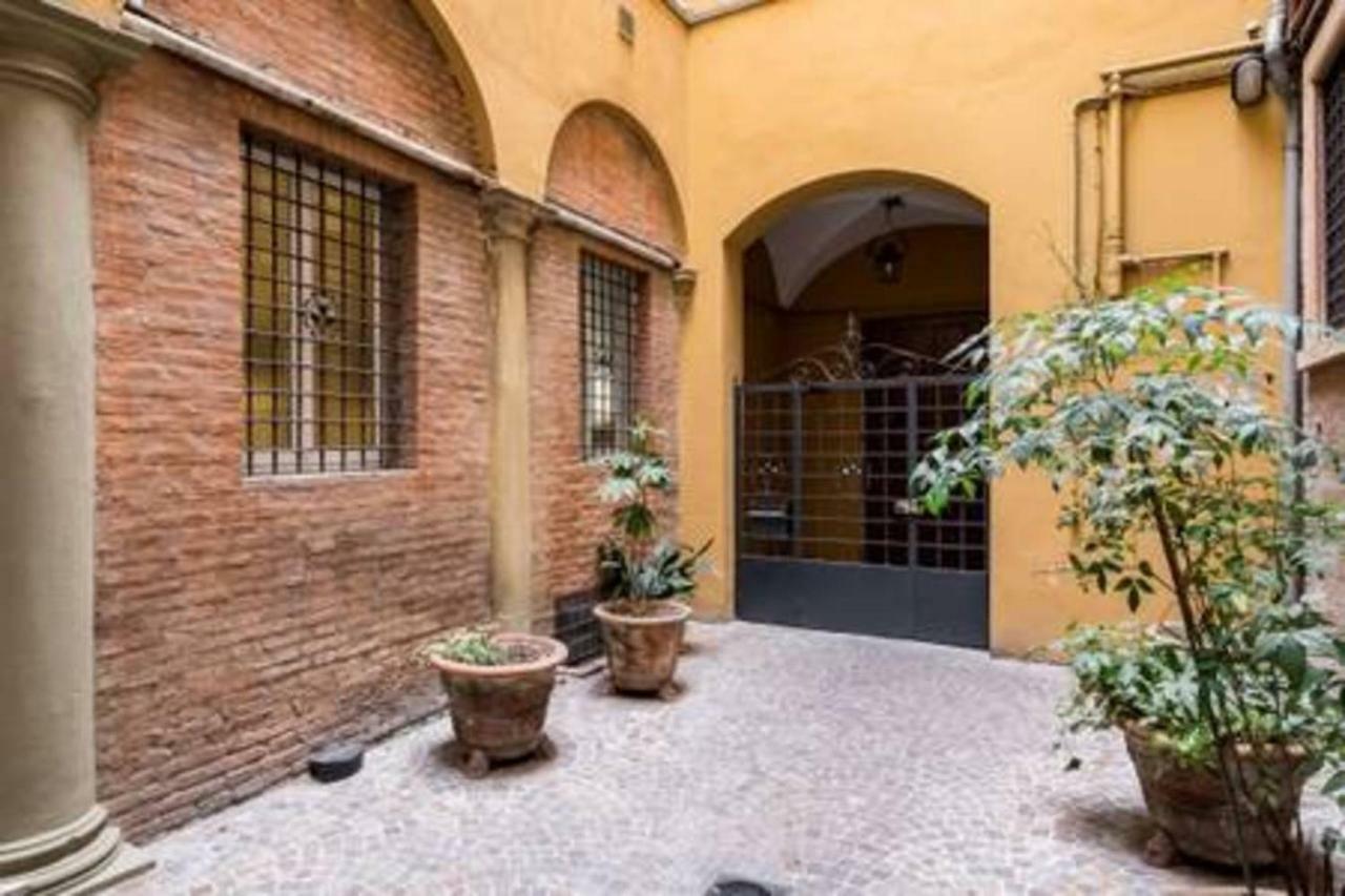 Whouse Suite Porta Di Castello Bologna Buitenkant foto